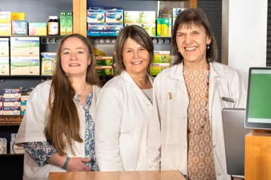Das Team der Stadt-Apotheke
